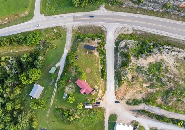 43rd image of 110 Alms Ave, Walnut Shade, MO 65771 | MLS# 1354732