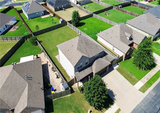 39th image of 2704 Whispering Woods Ct, Lowell, AR 72745 | MLS# 1354743