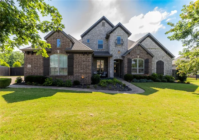 1st image of 3152 N Warbler Dr, Fayetteville, AR 72704 | MLS# 1354627