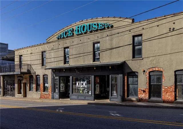 1st image of 339 N West Ave #207, Fayetteville, AR 72701 | MLS# 1354641