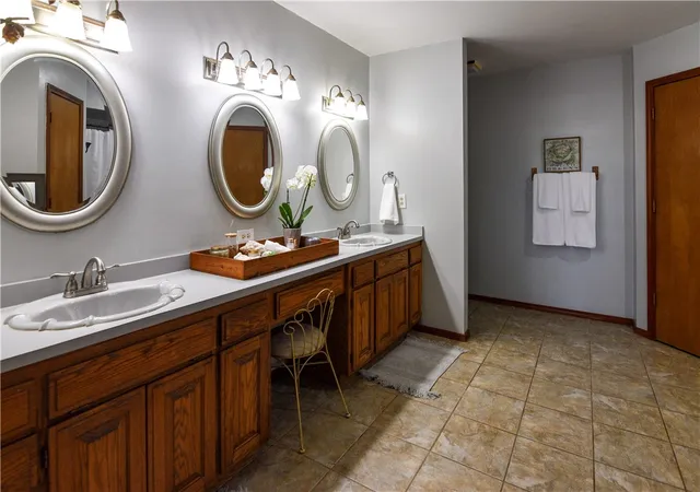 3rd image of 601 Garland Pl, Lowell, AR 72745 | MLS# 1354742
