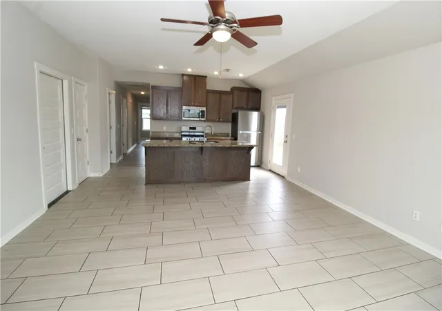 3rd image of 609 Christopher Dr, Siloam Springs, AR 72761 | MLS# 1354616