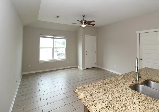 4th image of 609 Christopher Dr, Siloam Springs, AR 72761 | MLS# 1354616