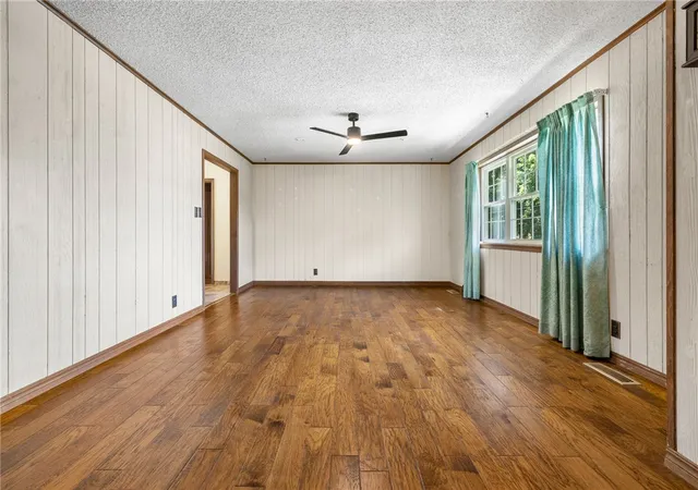 4th image of 113 Brewer St, Harrison, AR 72601 | MLS# 1354695