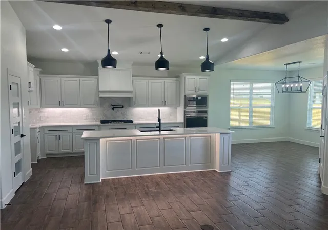 image of 1801 Gaines St, Pea Ridge, AR 72751 | MLS# 1354744