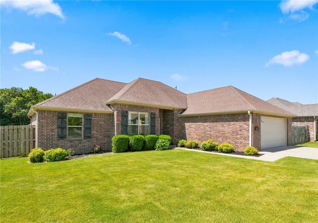 3rd image of 427 La Riata St, Farmington, AR 72730 | MLS# 1354803