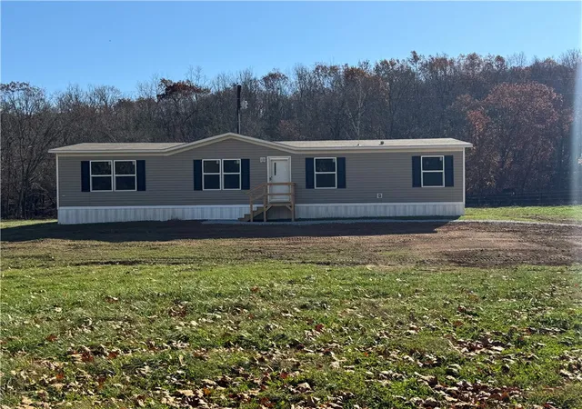 2nd image of 6444 3975 Madison 6444, Huntsville, AR 72740 | MLS# 1354836