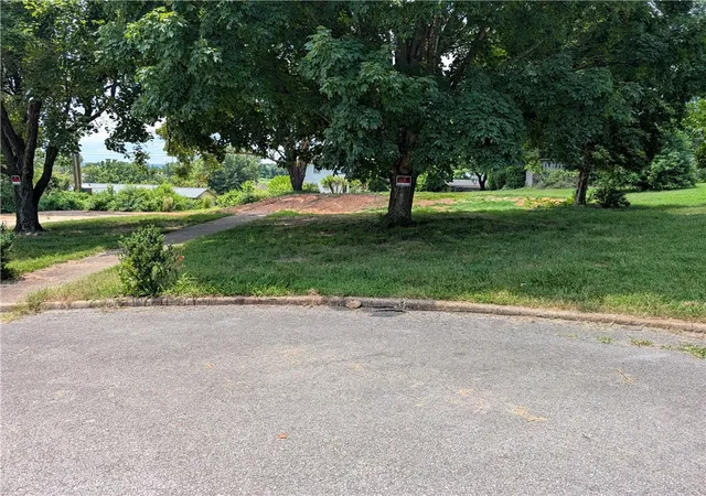 2nd image of 8 Ocoee Cvs, Harrison, AR 72601 | MLS# 1354862