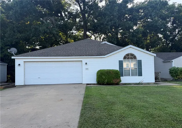 2nd image of 1301 Cresent St, Bentonville, AR 72712 | MLS# 1354889