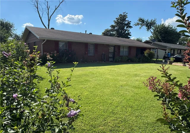 Photo 38 of Sale Pending at 806 7th Street, Rogers, AR 72756 | MLS# 1354709 | Listing updated on 2026-07-24