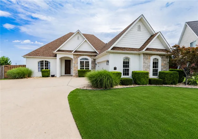 Homes for sale in Rogers, AR | 5087 S Strathmore Station Dr, Rogers, AR 72758 | MLS# 1354767