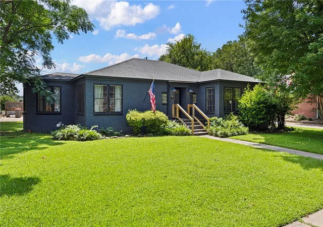 1st image of 201 W 8th St, Russellville, AR 72801 | MLS# 1354839