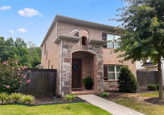 1st image of 550 N Salem Rd, Fayetteville, AR 72704 | MLS# 1354685
