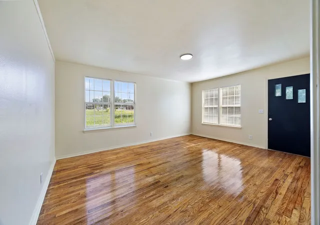 5th image of 149 S Center St, Elkins, AR 72727 | MLS# 1354927