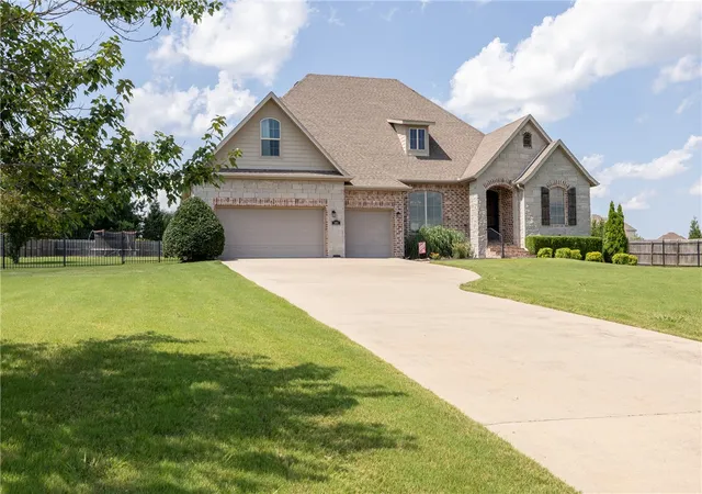 2nd image of 2452 Riverwater Ln, Fayetteville, AR 72703 | MLS# 1354737