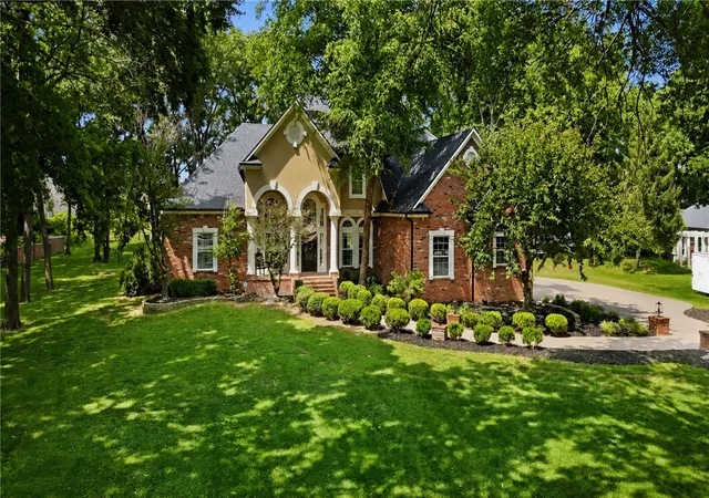 2nd image of 1325 Avery Pl, Siloam Springs, AR 72761 | MLS# 1354747