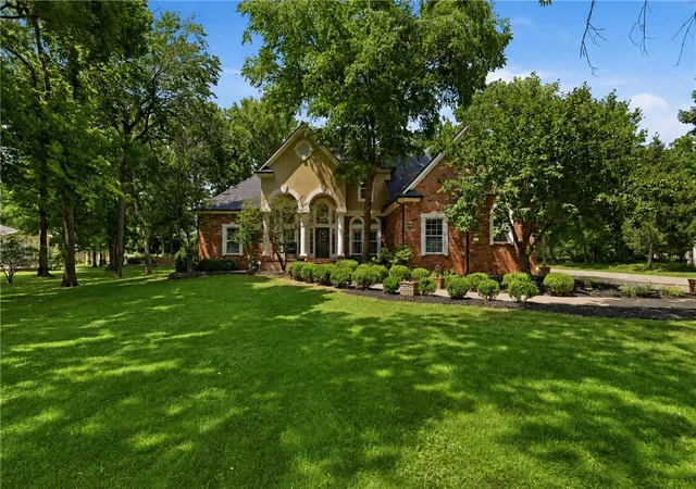 Homes for sale in Siloam Springs, AR | 1325 Avery Pl, Siloam Springs, AR 72761 | MLS# 1354747