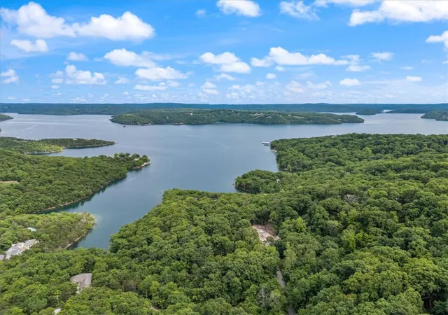 4th image of 429 Point Mirage Rd, Eureka Springs, AR 72631 | MLS# 1354190
