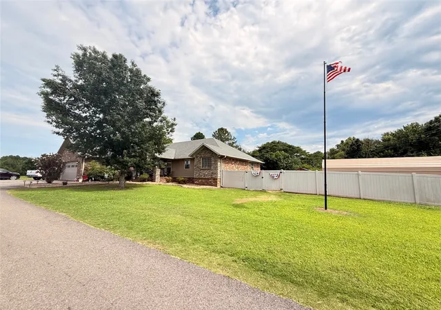 Homes for sale in Pottsville, AR | 1224 River Rd, Pottsville, AR 72858 | MLS# 1354905