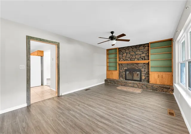 5th image of 302 E Center St, Prairie Grove, AR 72753 | MLS# 1355037