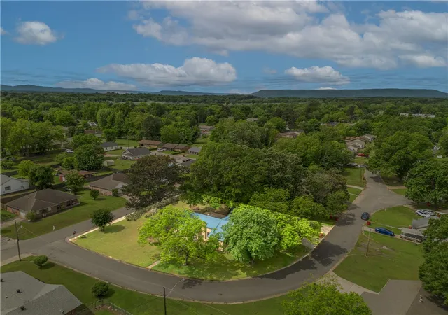 33rd image of 101 Roosevelt Cir, Morrilton, AR 72110 | MLS# 1355049