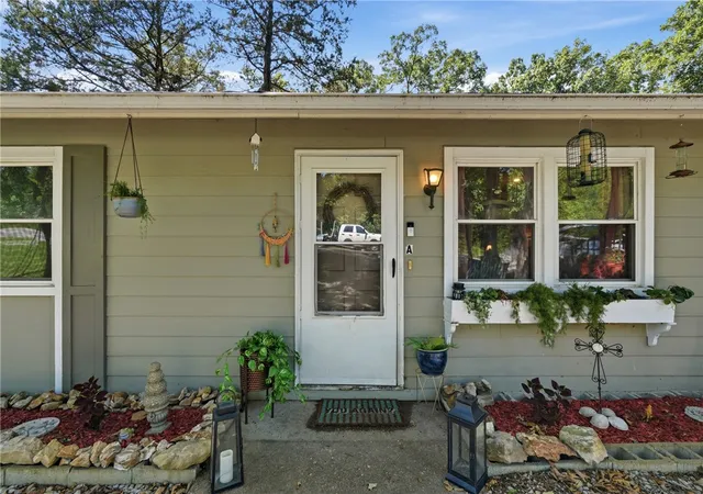 2nd image of 2 Hillside Dr #A & B, Holiday Island, AR 72631 | MLS# 1354714