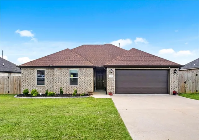 1st image of 803 Mulberry St, Gravette, AR 72736 | MLS# 1354886