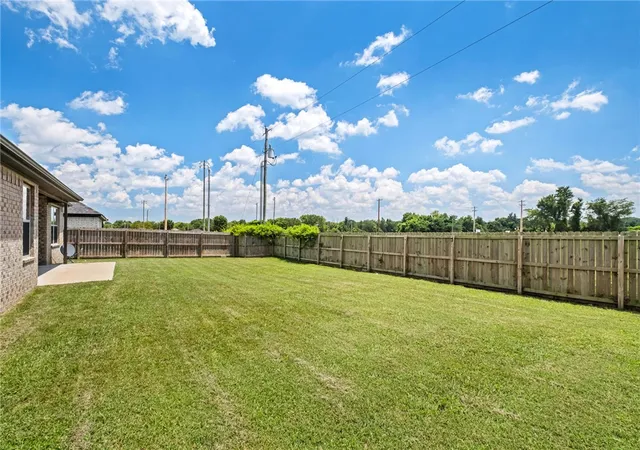 26th image of 803 Mulberry St, Gravette, AR 72736 | MLS# 1354886