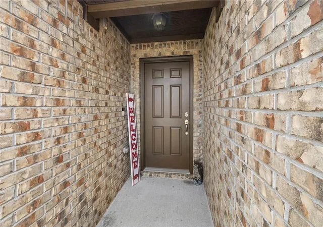 4th image of 803 Mulberry St, Gravette, AR 72736 | MLS# 1354886