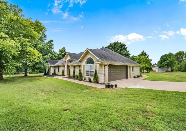 4th image of 4890 Butterfield Coach Rd, Springdale, AR 72764 | MLS# 1354852