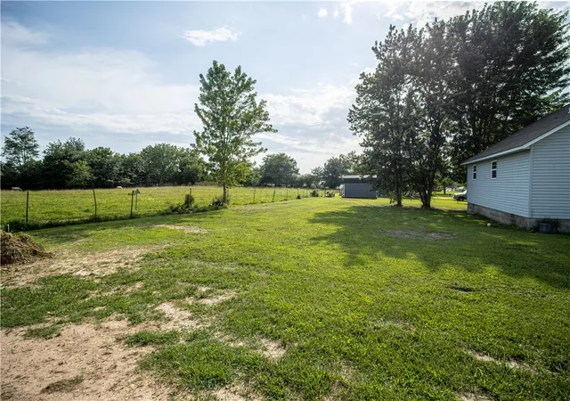 image of 84 Nichols St, Western Grove, AR 72685 | MLS# 1355079