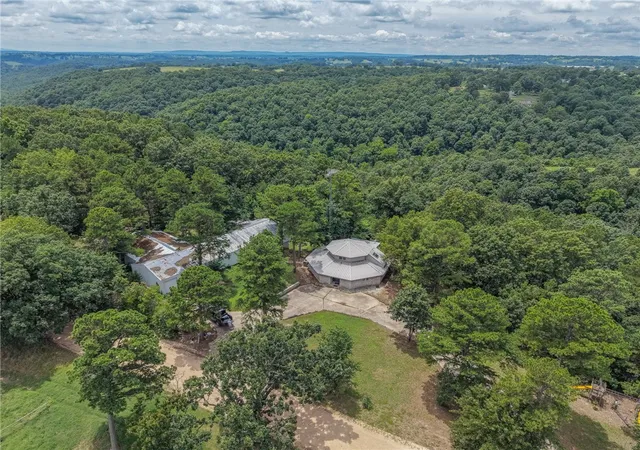 4th image of 10207 Rainbow Ridge Rd, Omaha, AR 72662 | MLS# 1355197