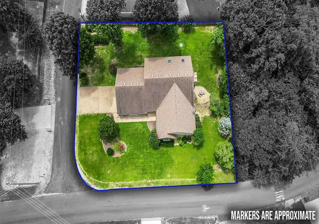 2nd image of 2 Ettington Dr, Bella Vista, AR 72714 | MLS# 1355158