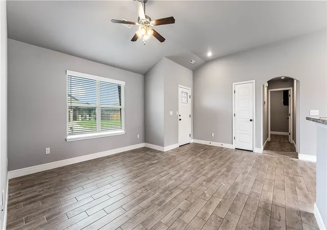 2nd image of 200 Post Oak Ave, Gentry, AR 72734 | MLS# 1355111