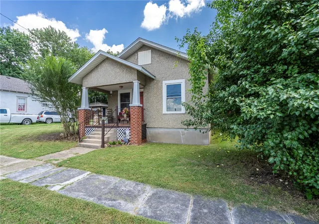 2nd image of 107 N Maxwell St, Siloam Springs, AR 72761 | MLS# 1355150