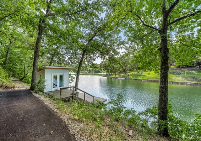 3rd image of 12 Deane Cir, Bella Vista, AR 72715 | MLS# 1355244