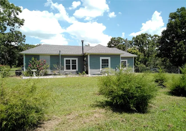 Photo 1 of Single family home for sale at 21263 Sunset View Ln, Seneca, MO 64865 | MLS# 1355297 | Listing updated on 2026-08-31