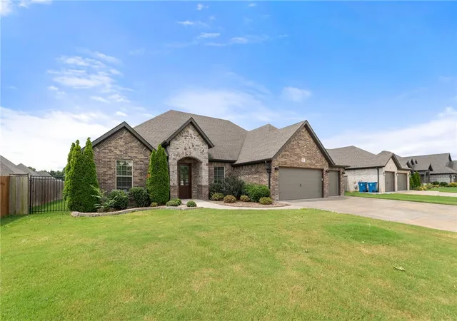 Homes for sale in Bentonville, AR | 3003 Sw Hazelnut Ave, Bentonville, AR 72713 | MLS# 1355272
