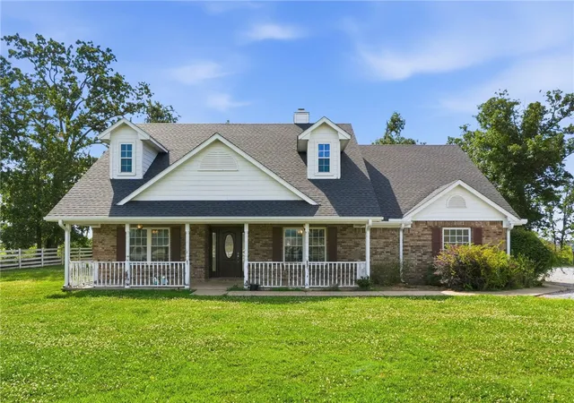3rd image of 13301 L C Hickman Rd, Centerton, AR 72719 | MLS# 1355308