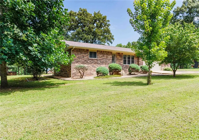 3rd image of 230 Jims Rd, Lakeview, AR 72642 | MLS# 1355341