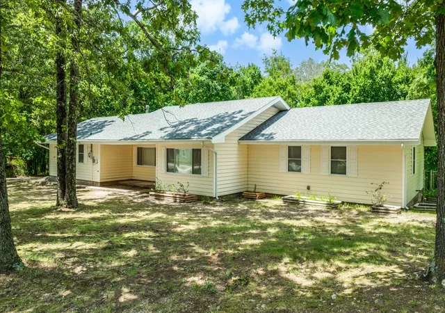 2nd image of 701 Spears Dr, Siloam Springs, AR 72761 | MLS# 1355384