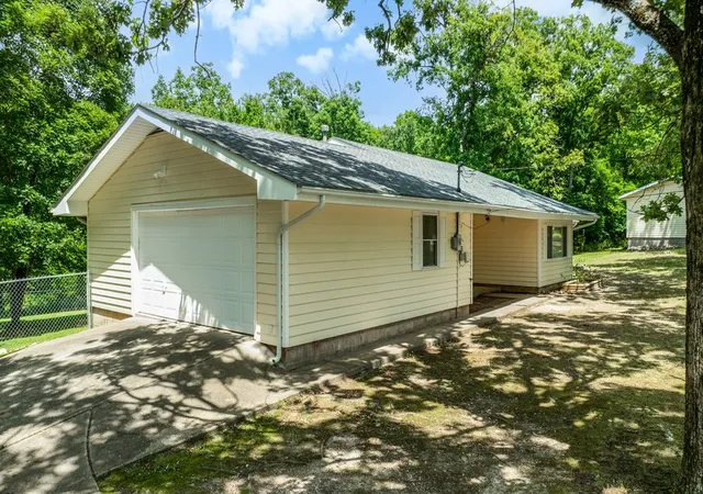 4th image of 701 Spears Dr, Siloam Springs, AR 72761 | MLS# 1355384