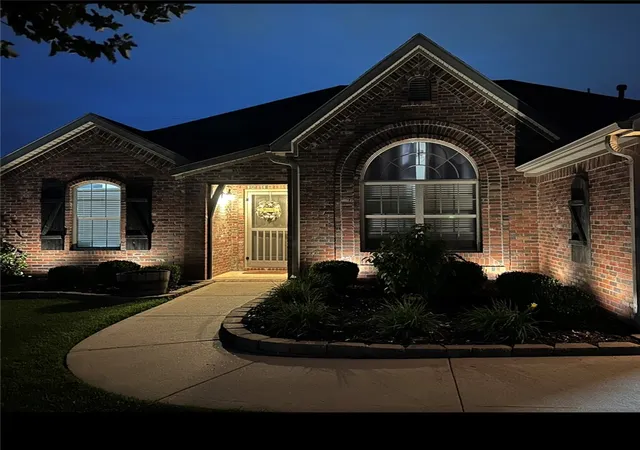Homes for sale in Bentonville, AR | 3001 Sw Gumleaf Rd, Bentonville, AR 72713 | MLS# 1355226