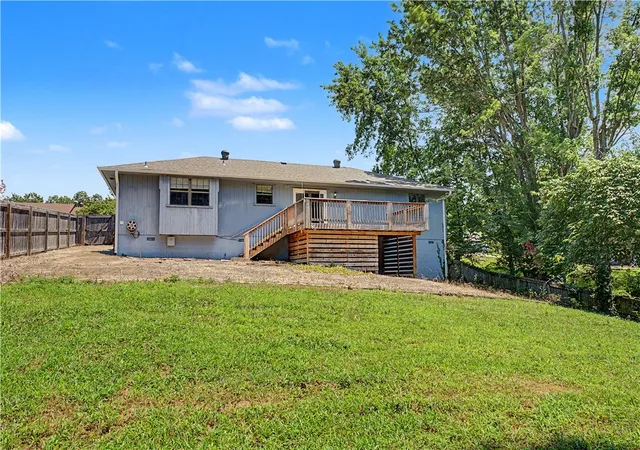 3rd image of 8 Dillow Ln, Bella Vista, AR 72714 | MLS# 1355396