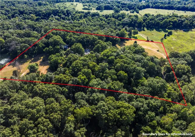 3rd image of 11133 Roggen Ln, Gravette, AR 72736 | MLS# 1355371
