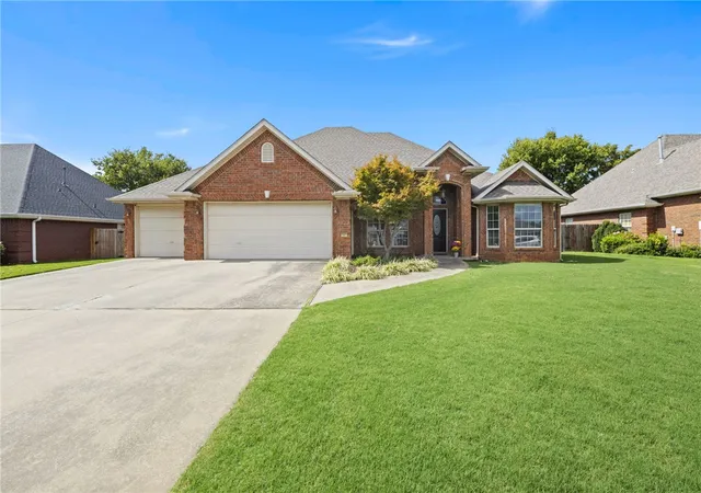1st image of 285 S Briarhill Dr, Farmington, AR 72730 | MLS# 1355437