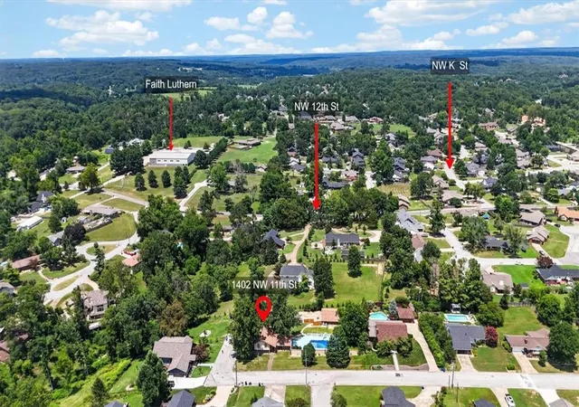 Homes for sale in Bentonville, AR | 1402 11Th St, Bentonville, AR 72712 | MLS# 1355325