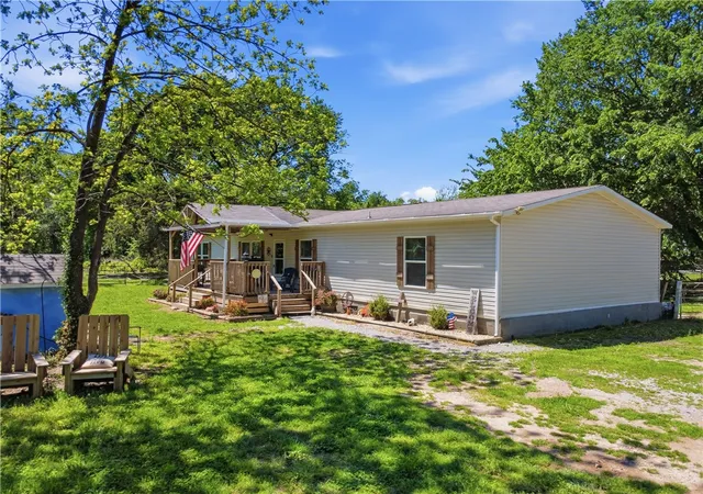 3rd image of 10645 Winningham Rd, Gentry, AR 72734 | MLS# 1355436
