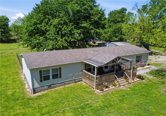 4th image of 10645 Winningham Rd, Gentry, AR 72734 | MLS# 1355436