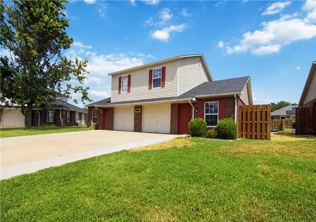 Homes for sale in Bentonville, AR | 3502 Sw Landau Ct, Bentonville, AR 72712 | MLS# 1355394